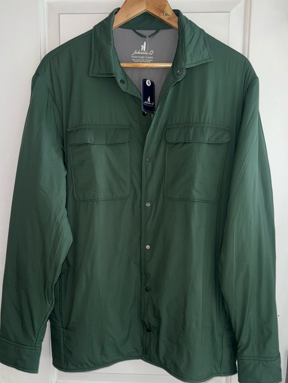NWT johnnie-O “Denzel” Featherweight Shacket in Kelp Green